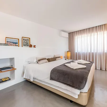 Apt. Rocha N. Lagos